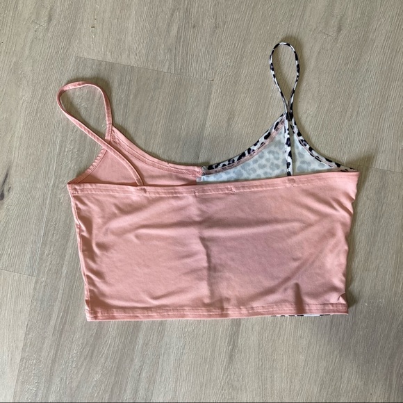 Pink / cheetah tank - Picture 2 of 2